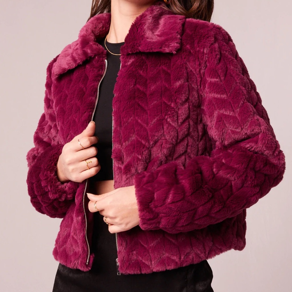 Band Of The Free Val Faux Fur Chevron Jacket Eggplant NWT Size XS
